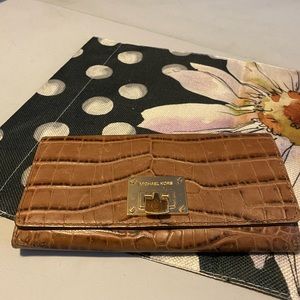Michael Kors wallet